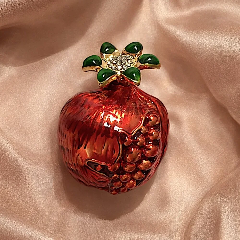 VINTAGE ESTATE Pomegranate Brooch Pin Rare Enamel Rhinestone Costume Jewelry 80s